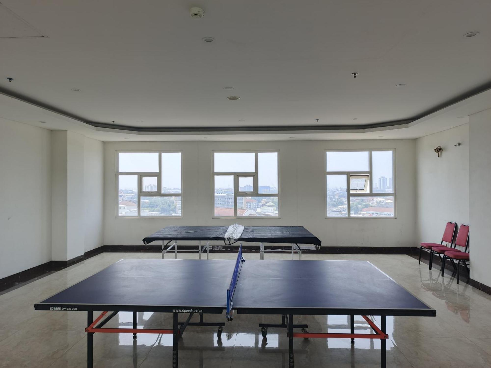 2Br Lucky Tower Residence Jakarta Old Town Top Floor Condo Esterno foto