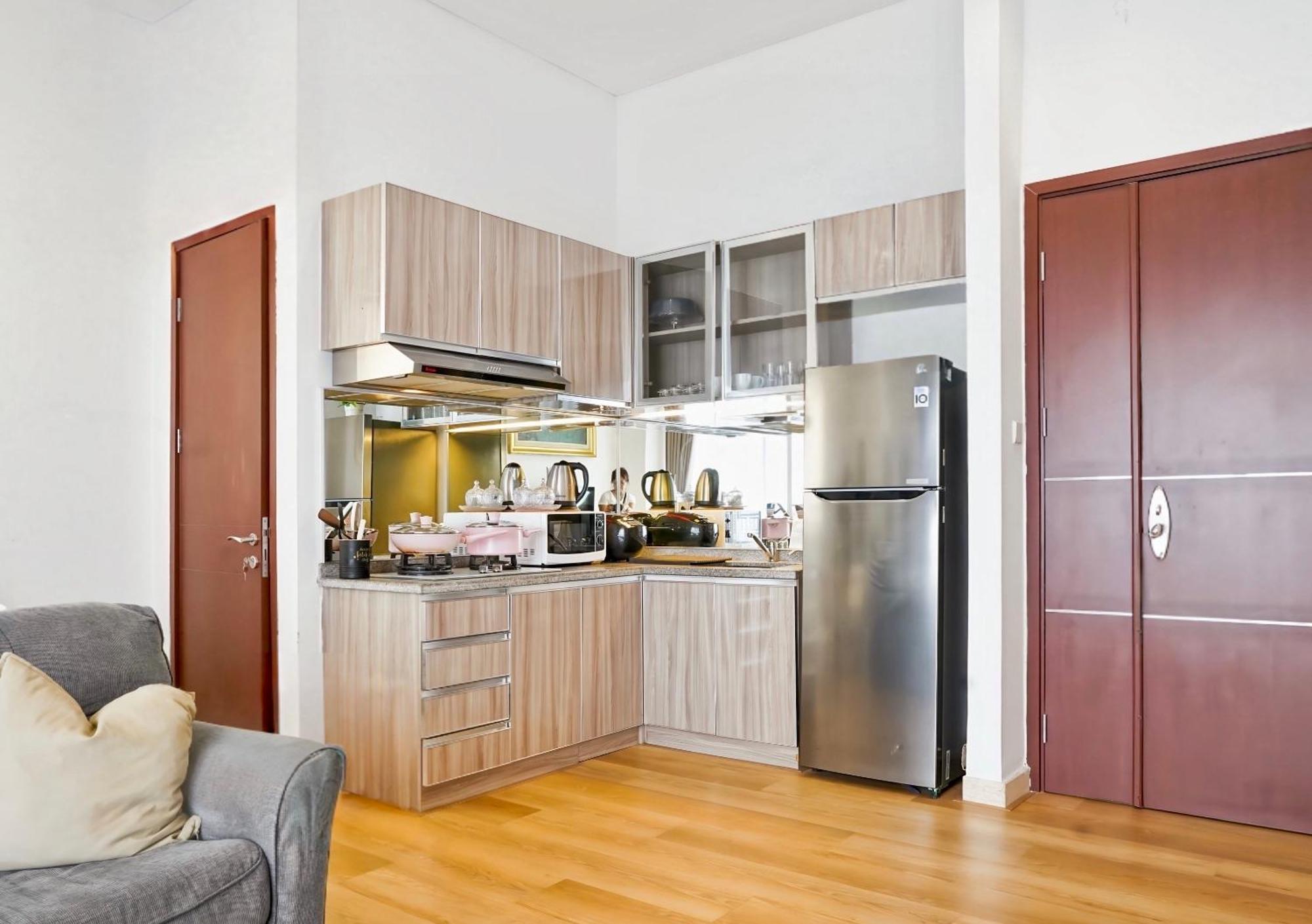 2Br Lucky Tower Residence Jakarta Old Town Top Floor Condo Esterno foto
