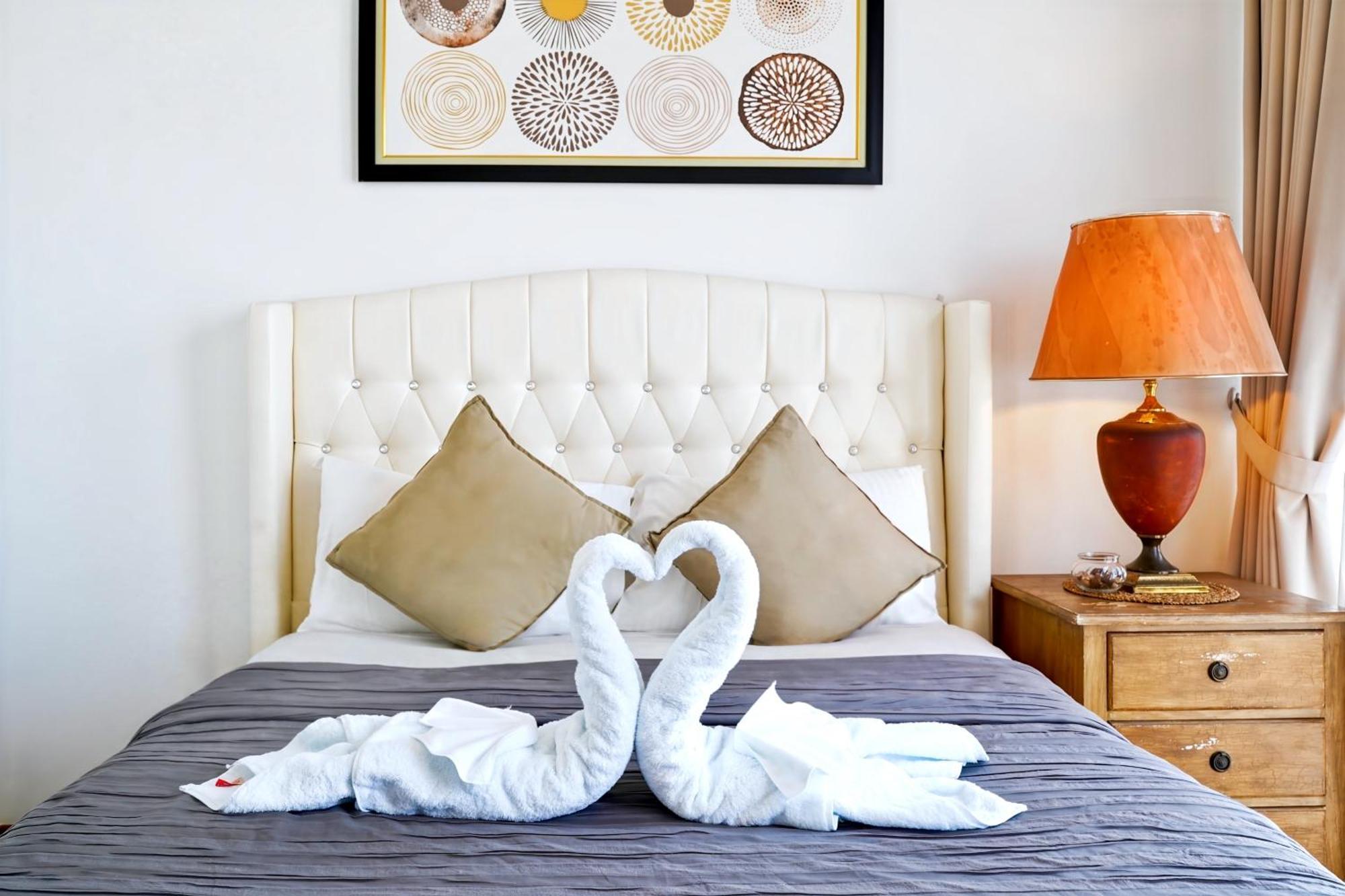 2Br Lucky Tower Residence Jakarta Old Town Top Floor Condo Esterno foto