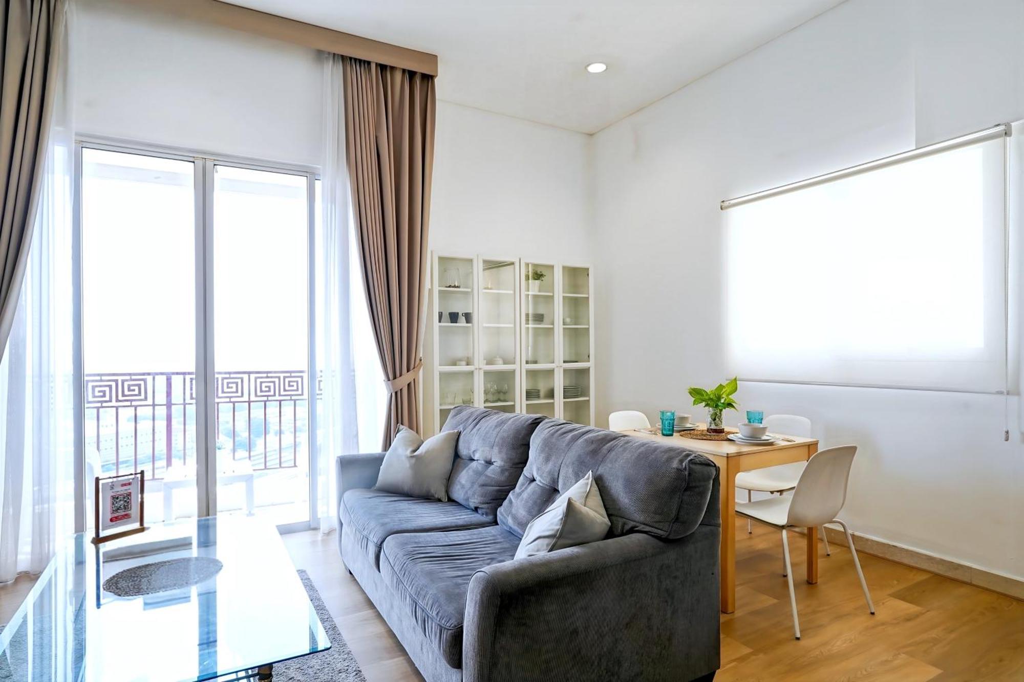 2Br Lucky Tower Residence Jakarta Old Town Top Floor Condo Esterno foto